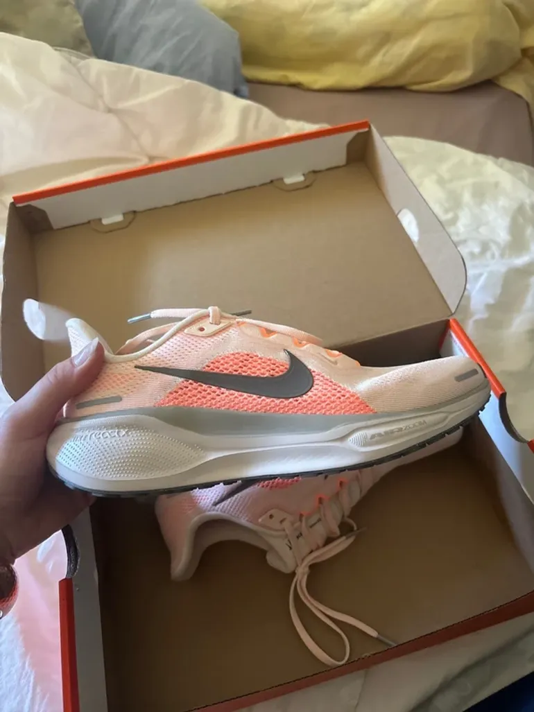 Tweedehands Nike Running Shoes bike — afbeelding 5 van 8