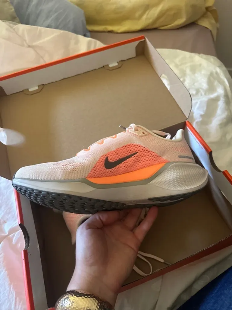 Tweedehands Nike Running Shoes bike — afbeelding 6 van 8