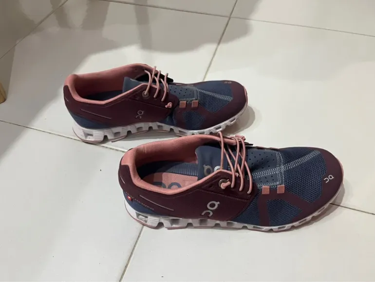 Gebrauchtes On Running On Shoes 38.5 bike — Bild 4 von 5