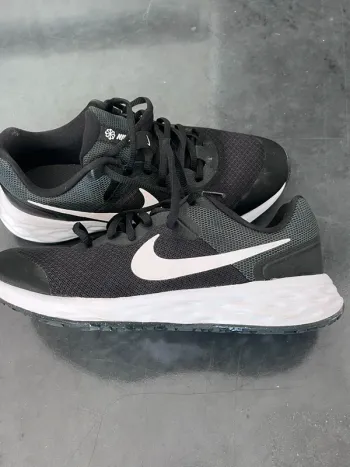 Gebrauchtes Nike Running Shoes bike — Bild 2 von 5