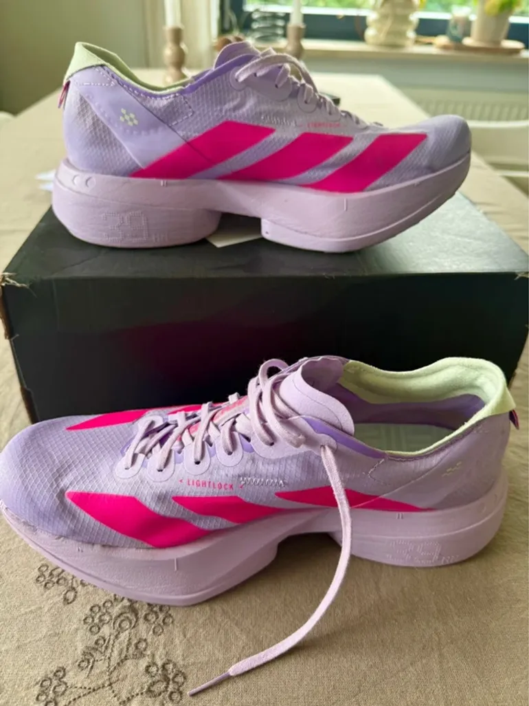 Used Adidas Adios Pro 4 bike — image 2 of 8