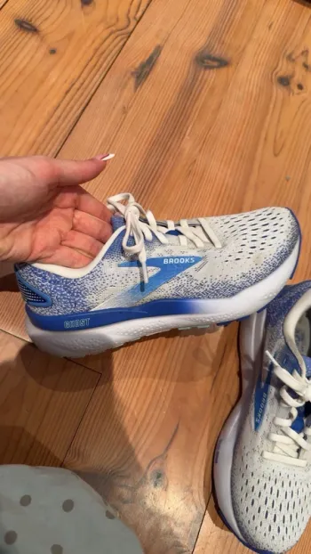 Gebrauchtes Brooks Running Shoes bike — Bild 3 von 6