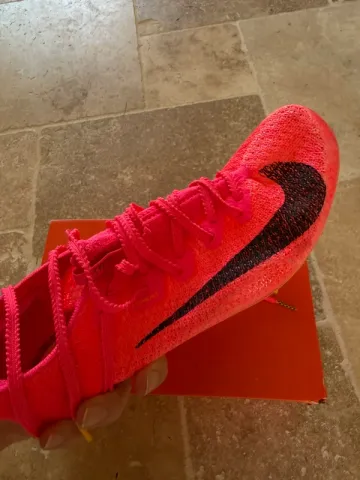 Used Nike Zoom Superfly Elite 2 bike — image 3 of 4