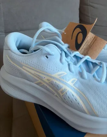 Gebrauchtes Asics Gel Excite 11 bike — Bild 2 von 5