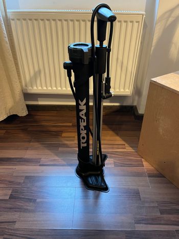 Used Topeak JoeBlow Booster bike