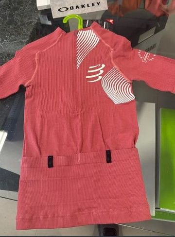 compressport Running Shirt Running Clothing usato