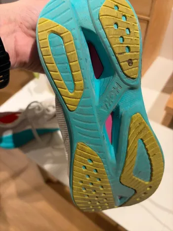 Hoka Mach X2 bike d'occasion — image 4 sur 6