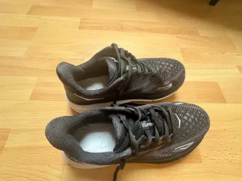 Gebrauchtes Hoka Clifton 9 bike — Bild 3 von 11