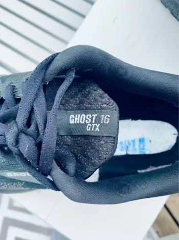 Used Brooks Ghost 16 GTX bike — image 5 of 6