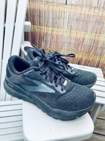Used Brooks Ghost 16 GTX bike — image 3 of 6