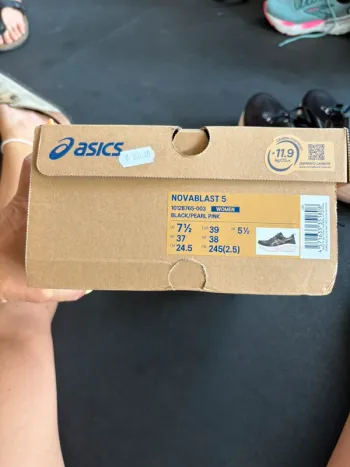 Used Asics Novablast 5 bike — image 5 of 5