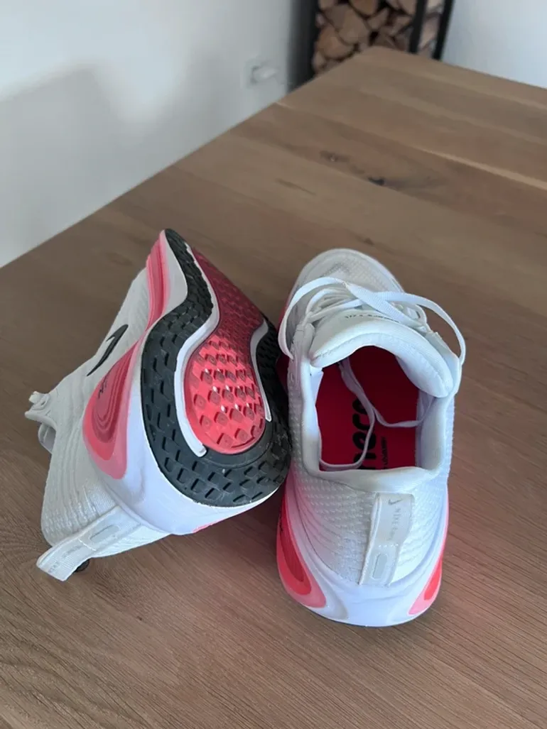 Gebrauchtes Nike Zoom Vomero Plus 39 bike — Bild 3 von 4