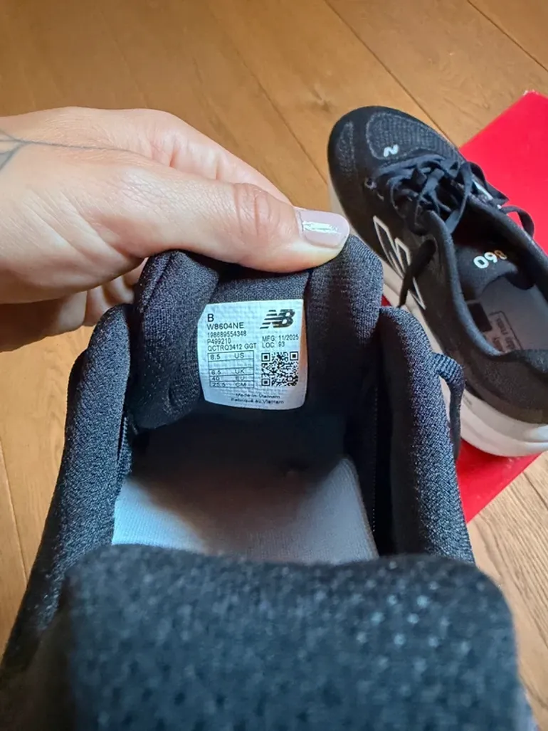 New Balance Running Shoes bike d'occasion — image 3 sur 5