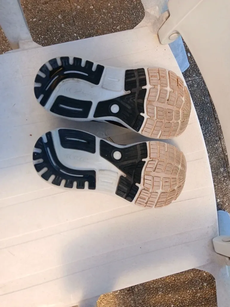 Used Brooks Ghost 16 bike — image 3 of 6
