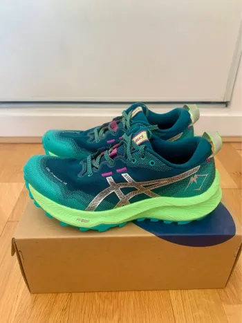 Brugt Asics Trabuco 12 bike