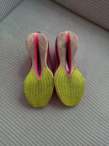 Used Nike Zoom Vaporfly Next% 4 bike — image 3 of 5