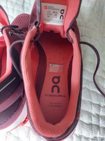 On Running Cloudrunner bike d'occasion — image 4 sur 8