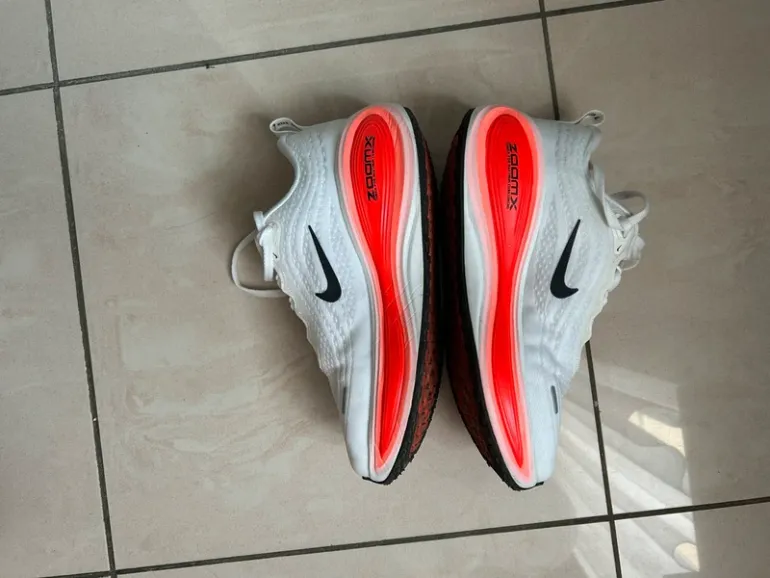 Nike Vomero Plus bike d'occasion — image 8 sur 10