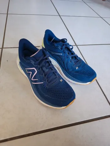 Gebrauchtes New Balance 860 bike