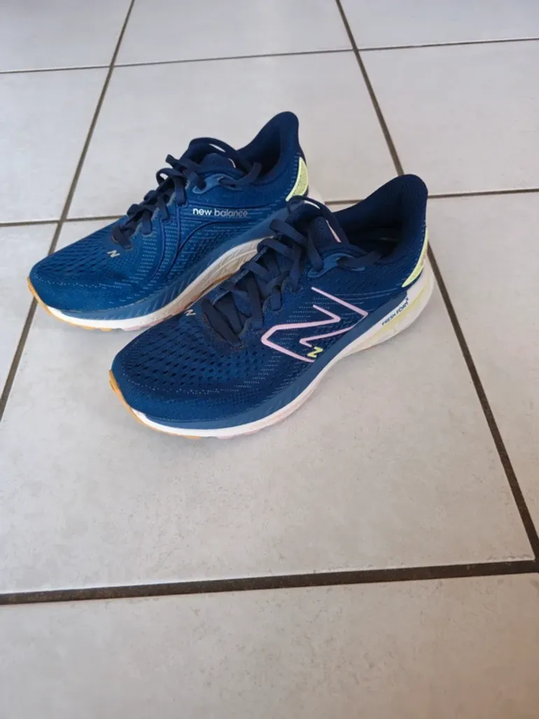 Gebrauchtes New Balance 860 bike — Bild 2 von 12