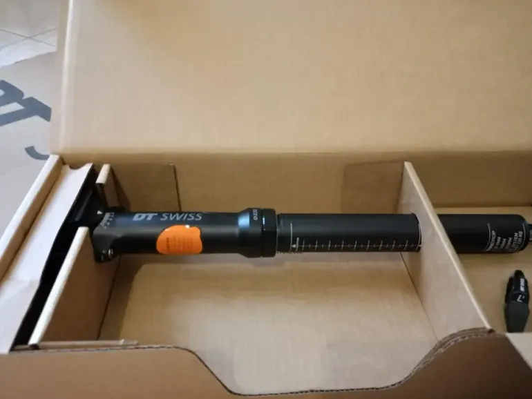 Brugt Dt Swiss D232 Dropper Post 2026 bike — billede 5 af 12