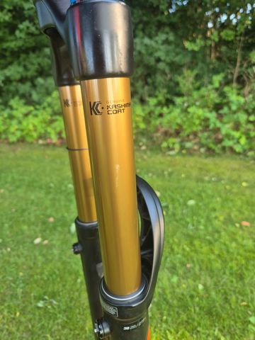 Fox 38 Factory Fork 2024 bike usato — immagine 5 di 5