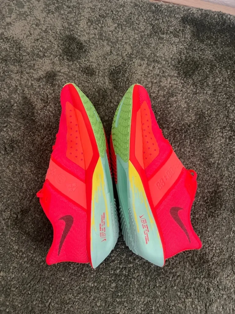 Used Nike Air Zoom Rival Fly 4 bike — image 4 of 11