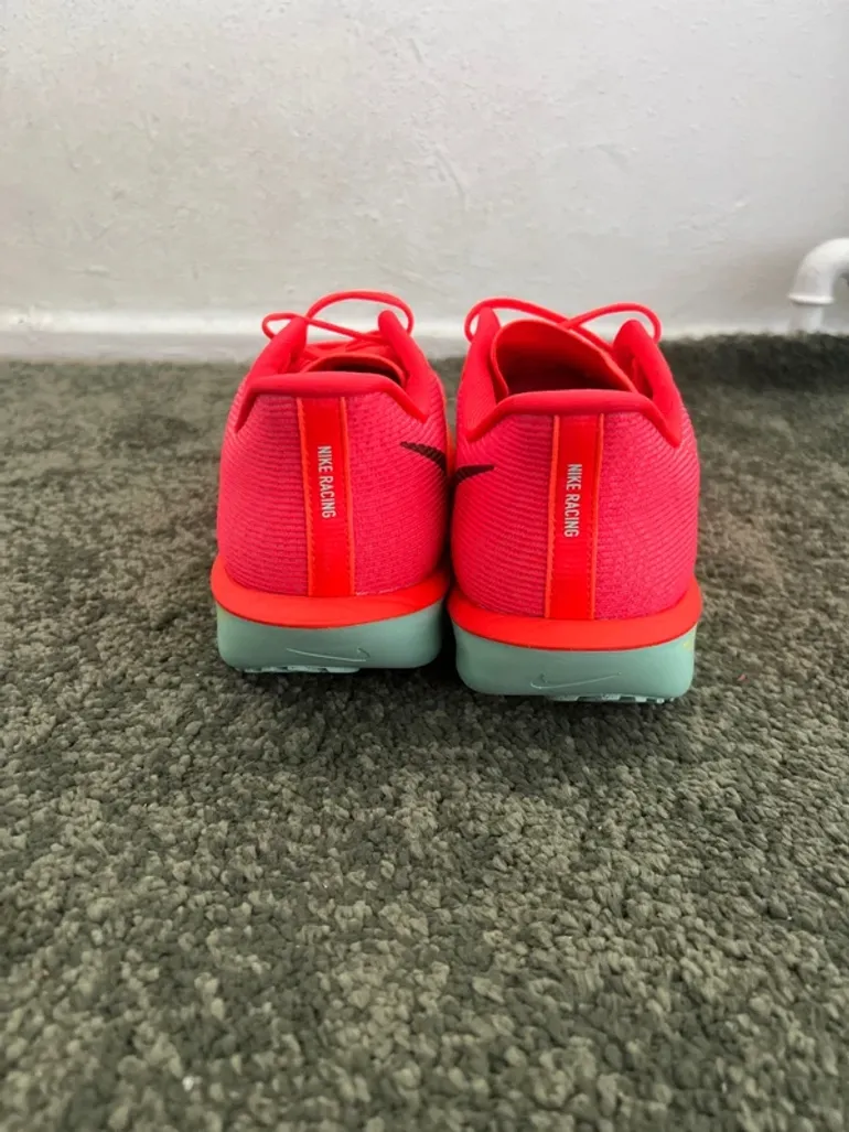 Used Nike Air Zoom Rival Fly 4 bike — image 3 of 11