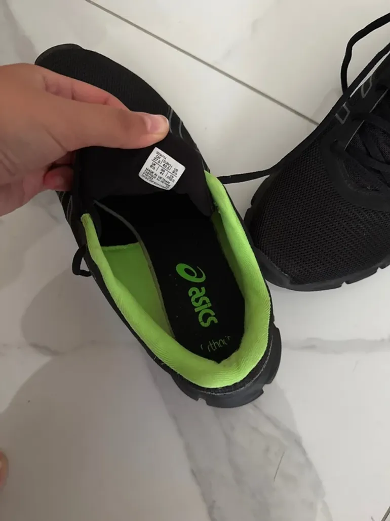 Used Asics Shoes bike — image 4 of 4