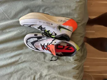 Nike Vaporfly 2 Next% bike d'occasion