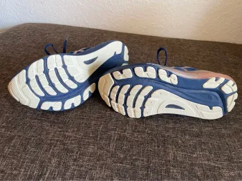 Premium Gel Kayano 31 bike d'occasion — image 4 sur 4
