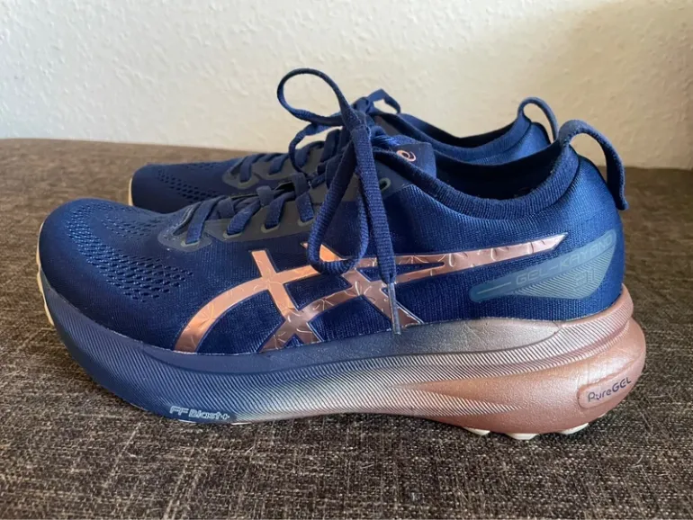 Premium Gel Kayano 31 bike d'occasion — image 2 sur 4