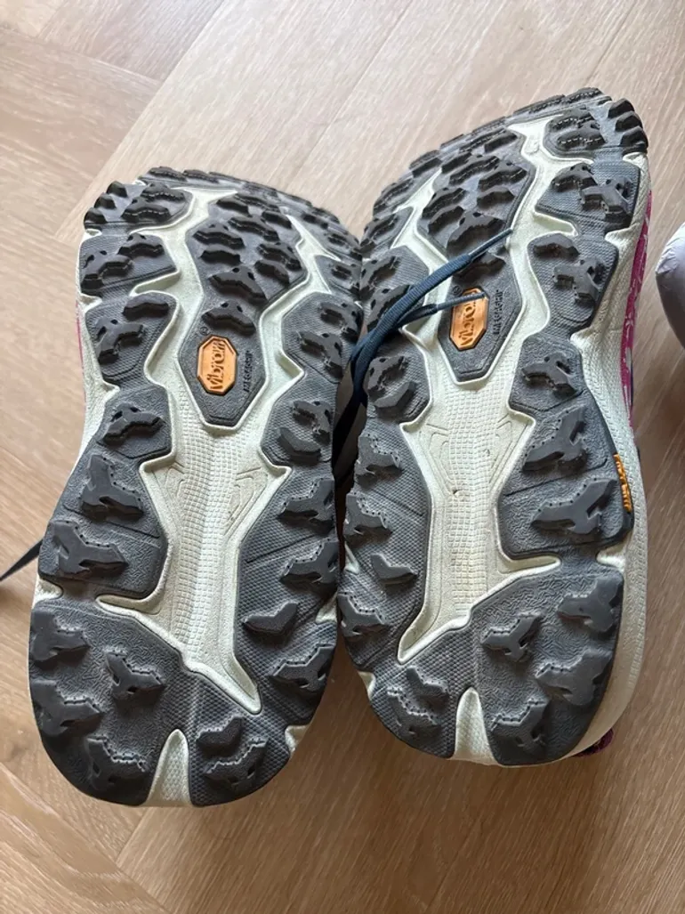 Gebrauchtes Hoka Speedgoat 6 bike — Bild 5 von 5