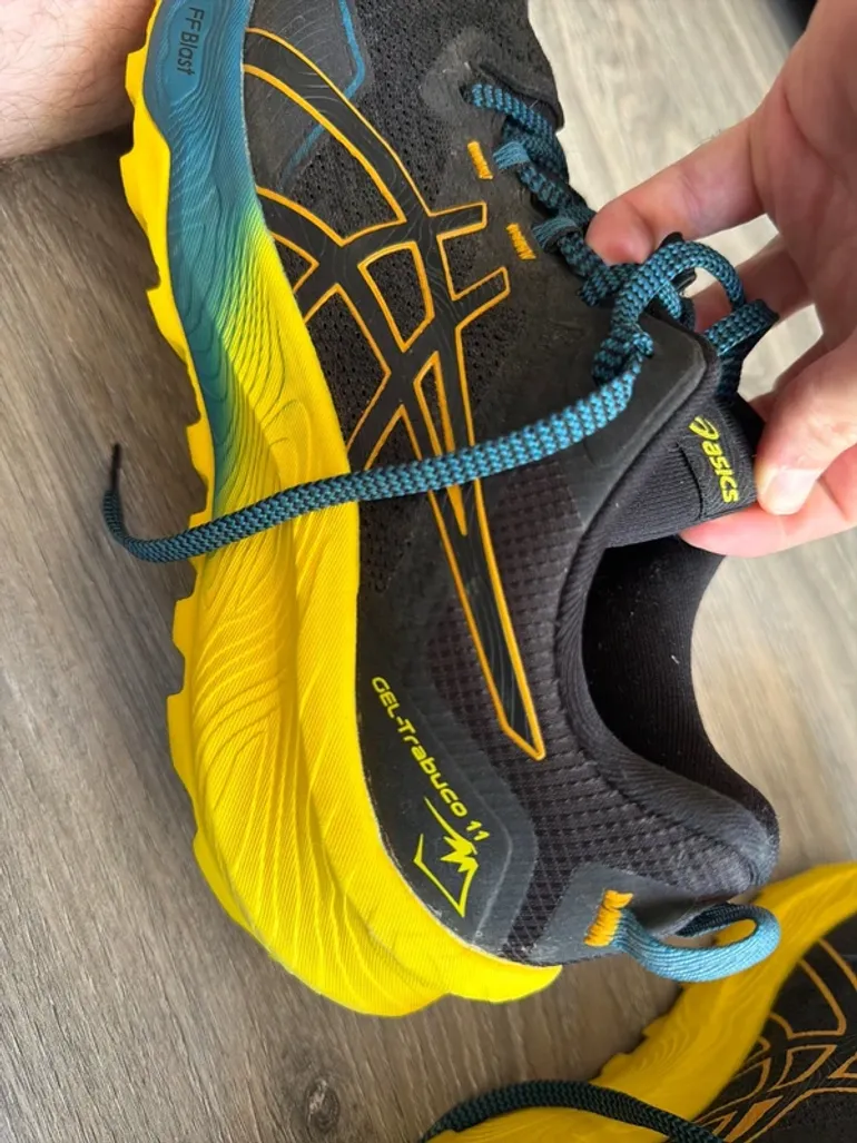 Asics Trabucco 11 bike d'occasion — image 4 sur 4