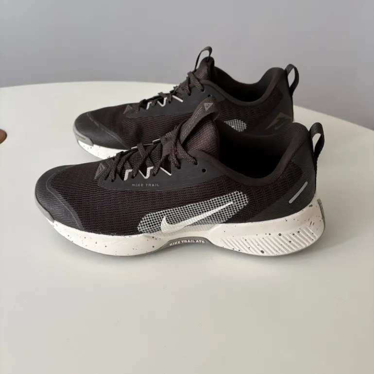 Tweedehands Nike Juniper Trail 3 bike — afbeelding 2 van 9