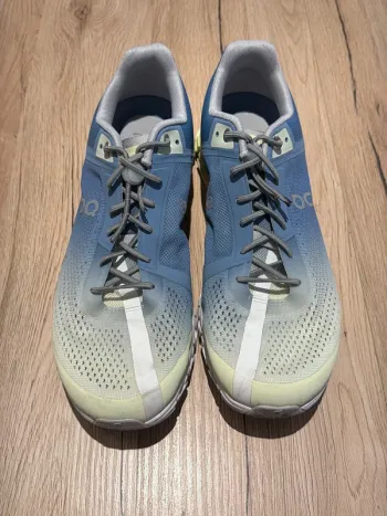 Gebrauchtes On Running On Turnschuh Herren bike