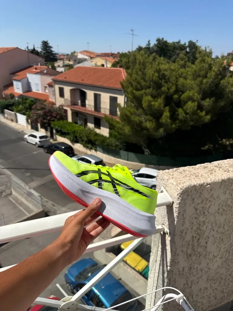 Asics Magic Speed 4 bike d'occasion — image 3 sur 6
