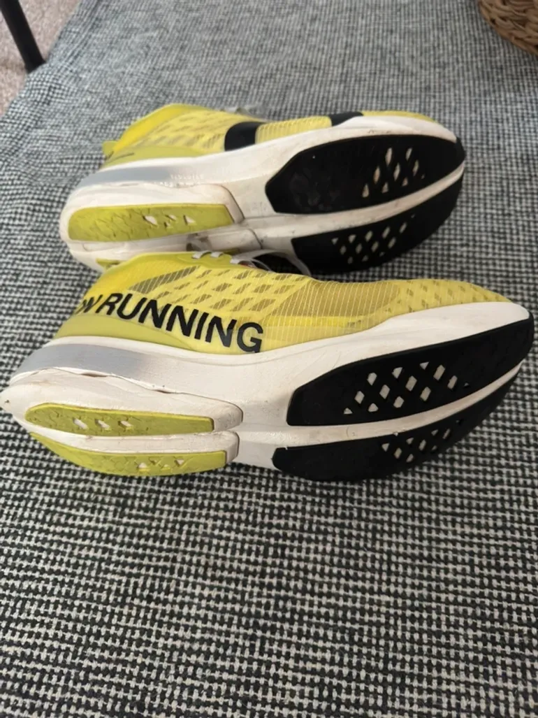 Używany On Running Sneaker neongelb bike — zdjęcie 4 z 6