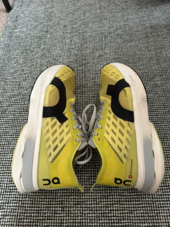 Używany On Running Sneaker neongelb bike — zdjęcie 2 z 6