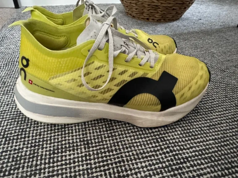 Używany On Running Sneaker neongelb bike — zdjęcie 5 z 6