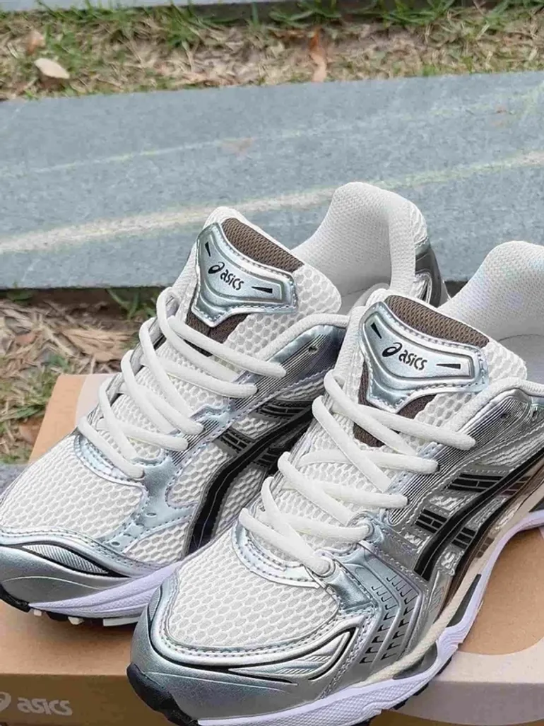 Asics Sneakers bike d'occasion — image 3 sur 10