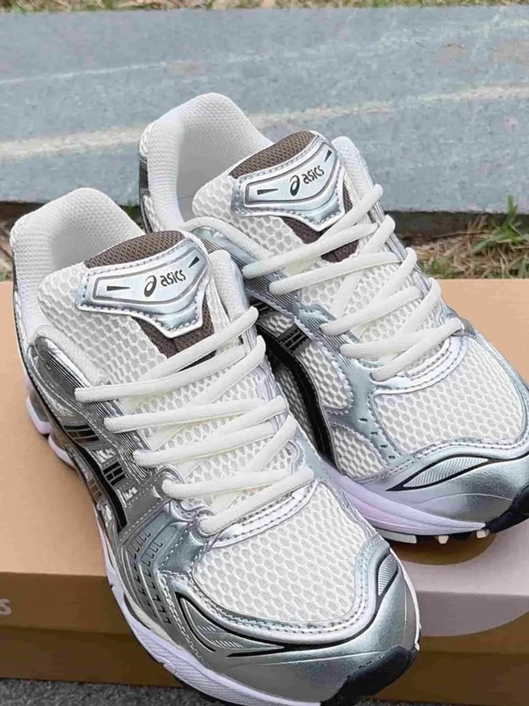 Asics Sneakers bike d'occasion — image 2 sur 10