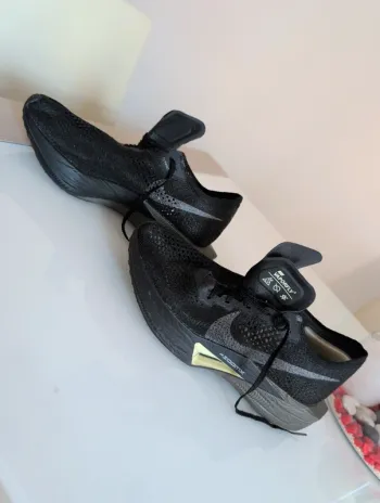 Scarpa Vaporfly 3 bike de segunda mano