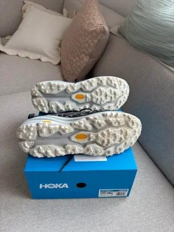 Hoka Speedgoat 6 bike d'occasion — image 3 sur 5