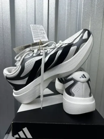White Adizero Evo SL bike d'occasion — image 4 sur 6