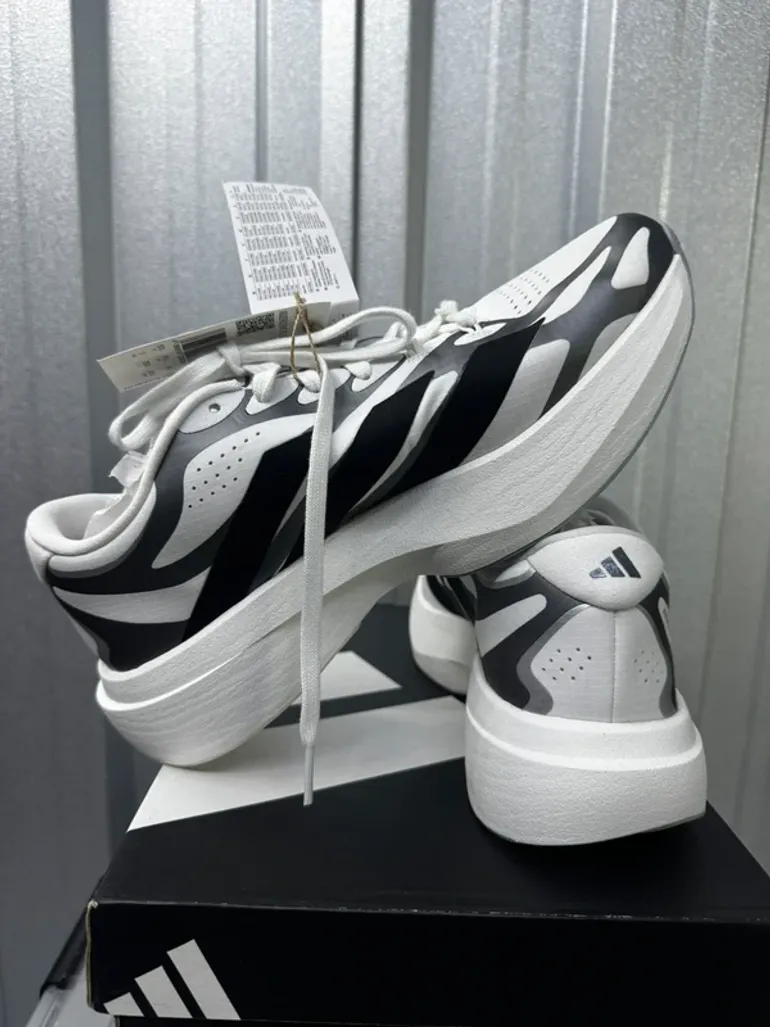 White Adizero Evo SL bike d'occasion — image 4 sur 6