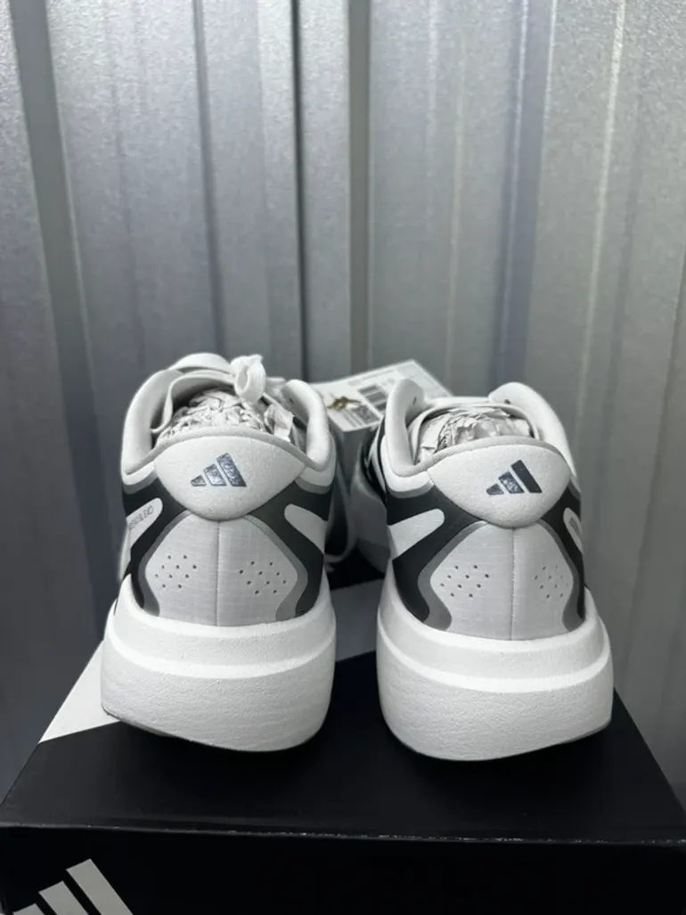 White Adizero Evo SL bike d'occasion — image 3 sur 6