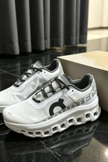 Gebrauchtes On Running Cloudmonster bike — Bild 5 von 6