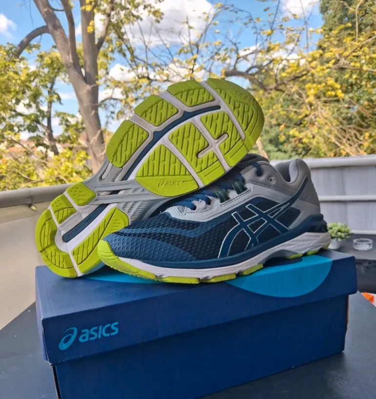 Gebrauchtes Asics Basket 43.5 bike — Bild 2 von 5