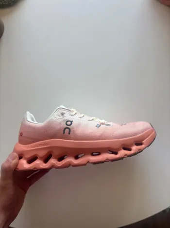Used Orange On Cloud bike — image 2 of 10